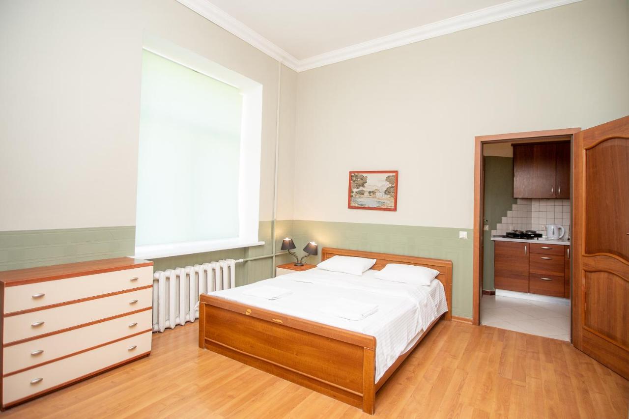 Простора 3 Кімнатна Біля Майдану Незалежності Apartamento Kiev Exterior foto