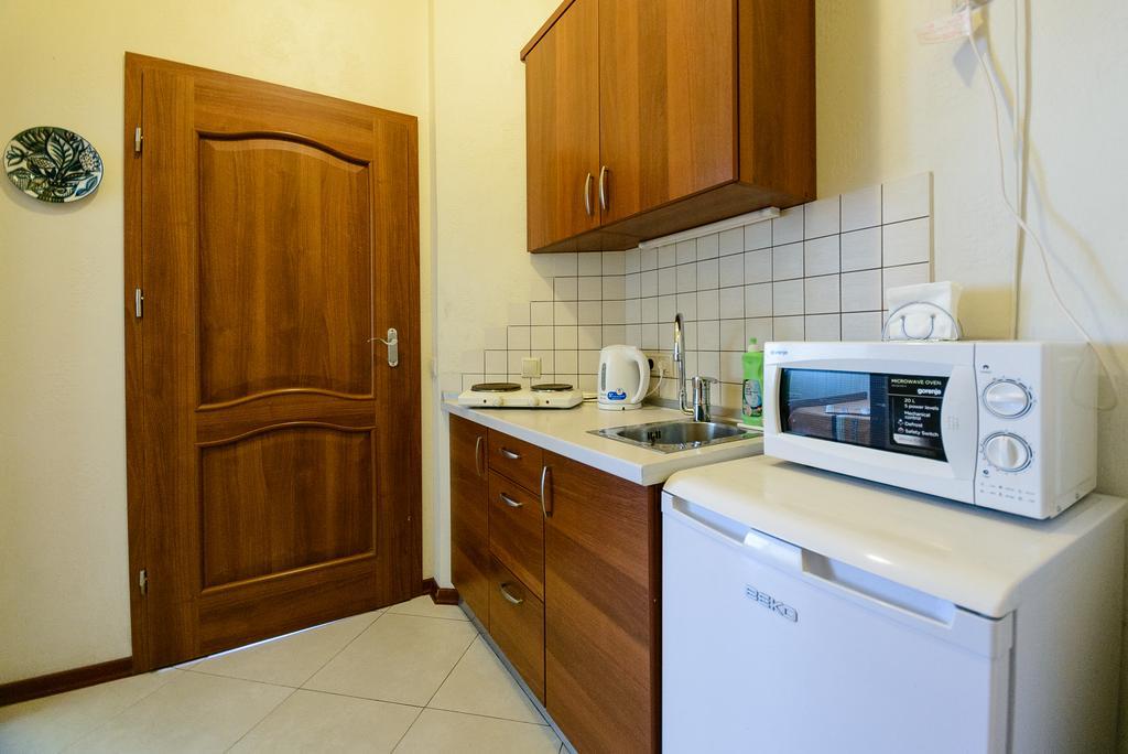 Простора 3 Кімнатна Біля Майдану Незалежності Apartamento Kiev Exterior foto